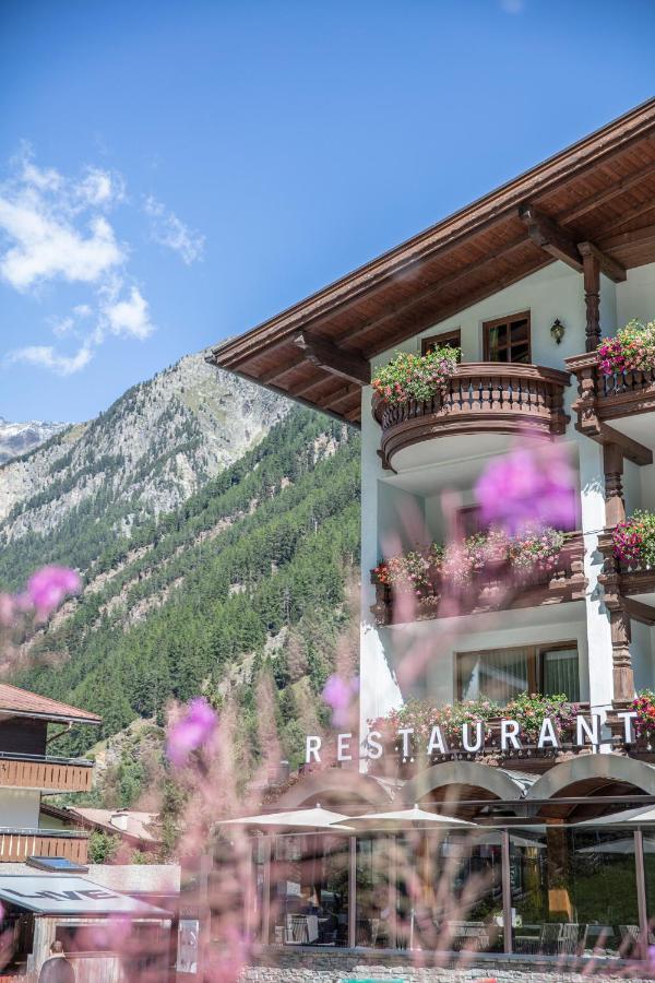 Hotel Hubertus Inkl Summer Card Sölden Exteriör bild