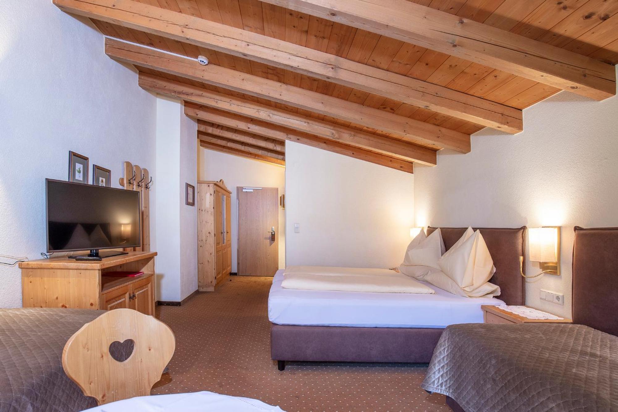 Hotel Hubertus Inkl Summer Card Sölden Exteriör bild