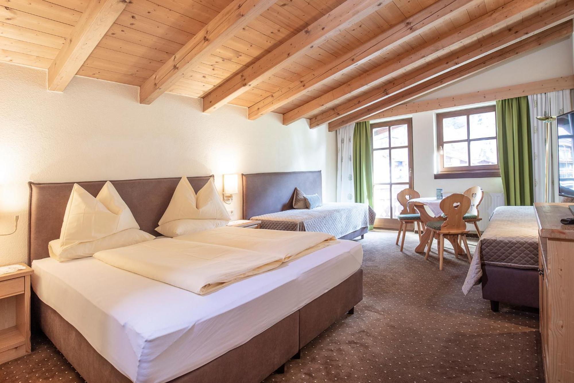 Hotel Hubertus Inkl Summer Card Sölden Exteriör bild